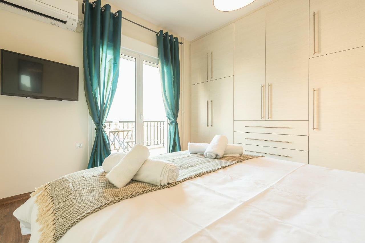 アテネIncredible Acropolis View Flat!アパートメント エクステリア 写真